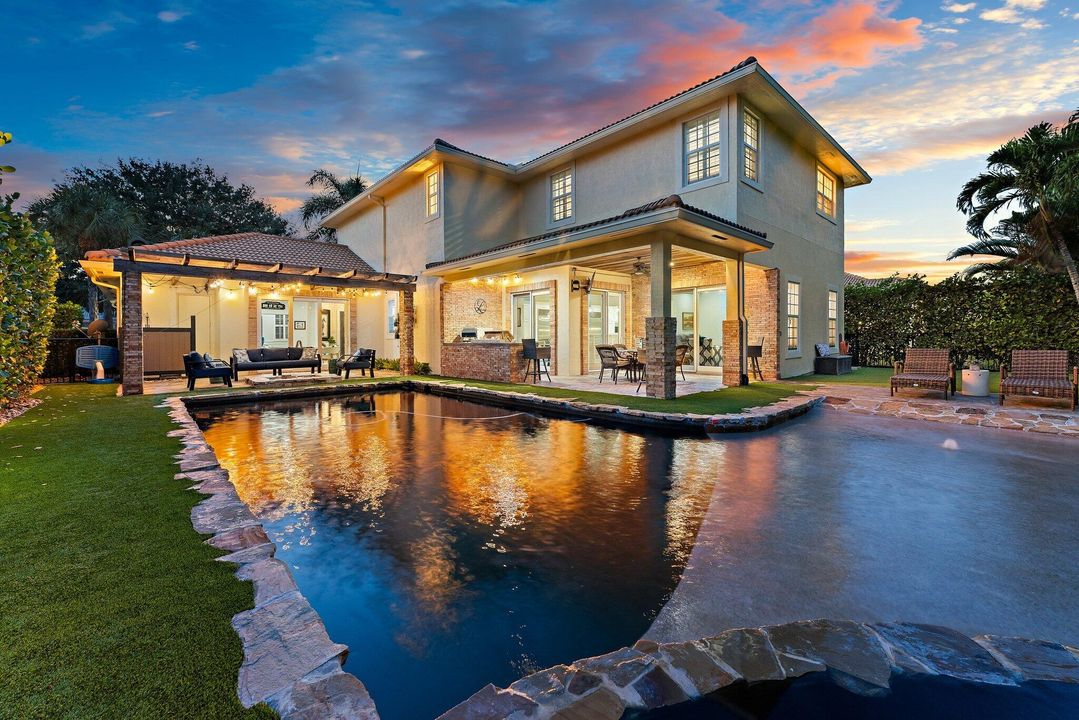 Active With Contract: $1,850,000 (5 beds, 4 baths, 3642 Square Feet)