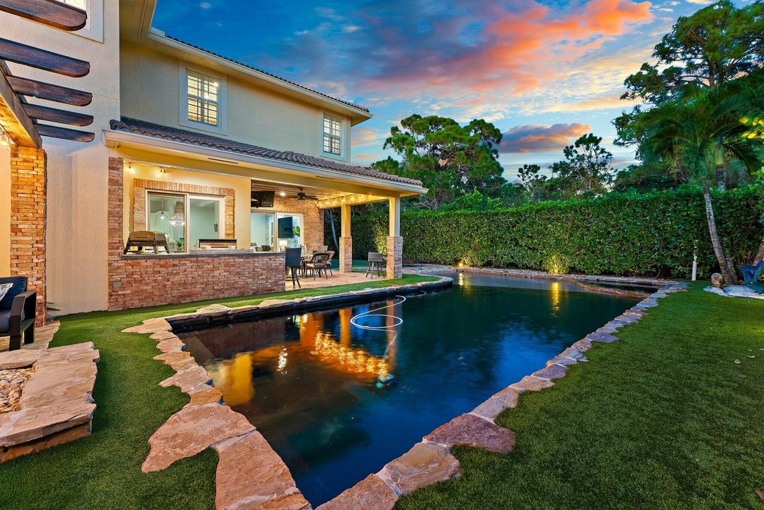 Active With Contract: $1,850,000 (5 beds, 4 baths, 3642 Square Feet)