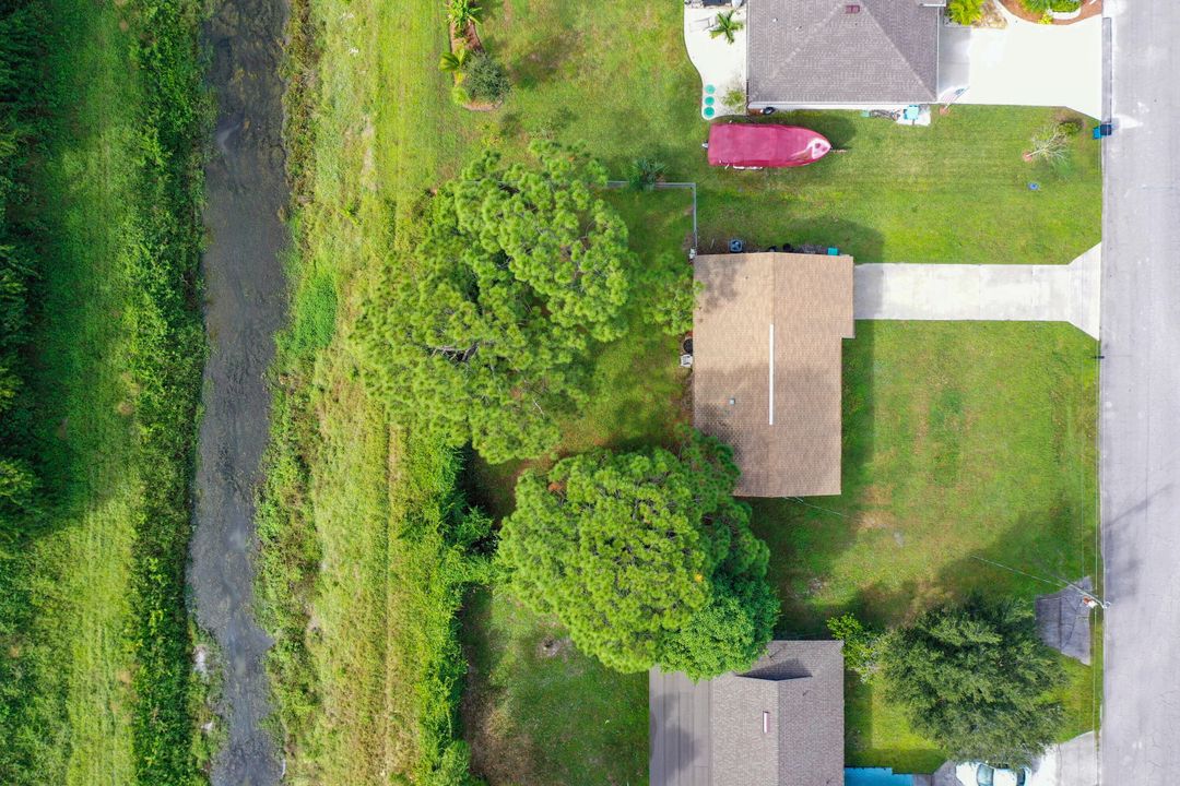 For Sale: $235,000 (3 beds, 2 baths, 1116 Square Feet)