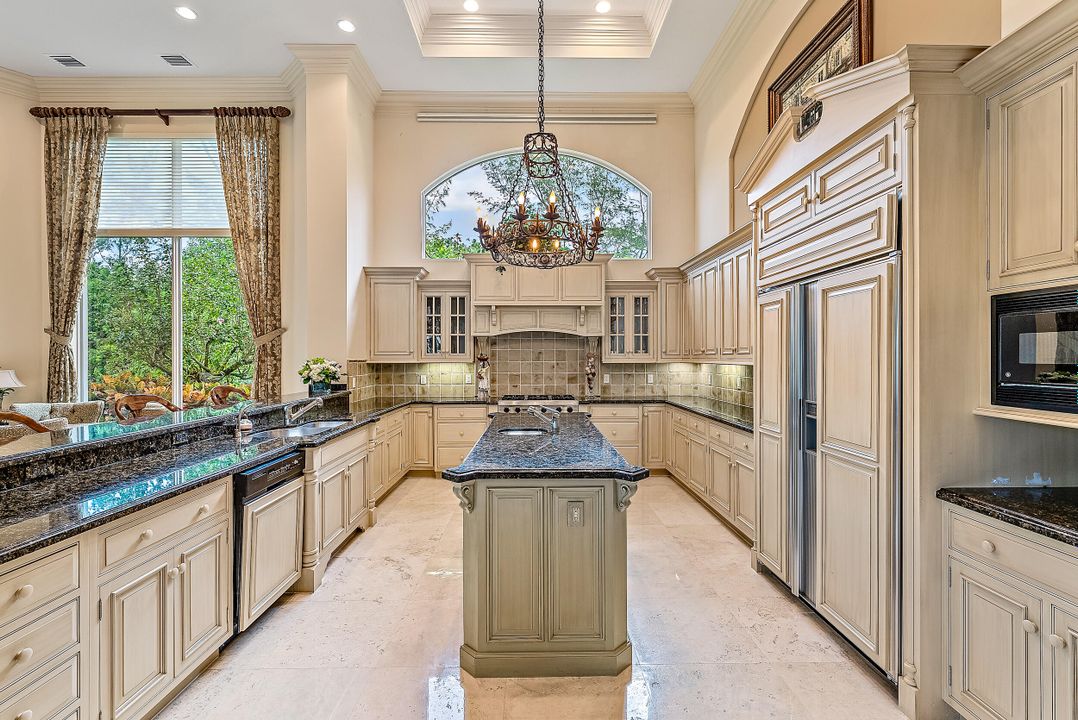 На продажу: $5,990,000 (5 спален, 6 ванн, 7733 Квадратных фут)