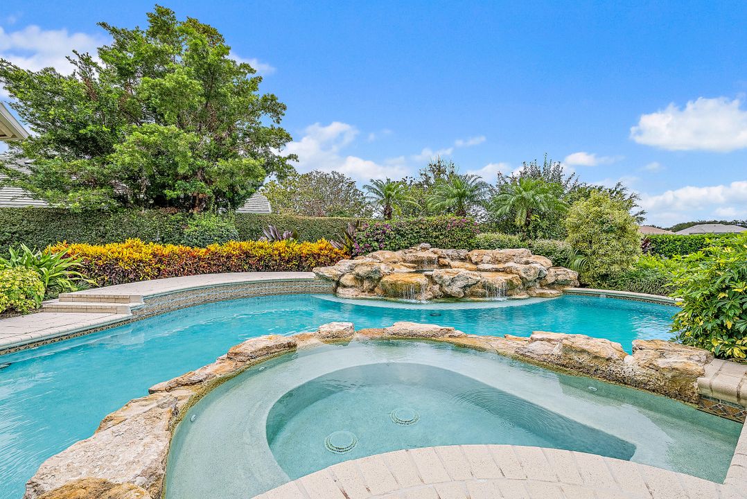 На продажу: $5,990,000 (5 спален, 6 ванн, 7733 Квадратных фут)