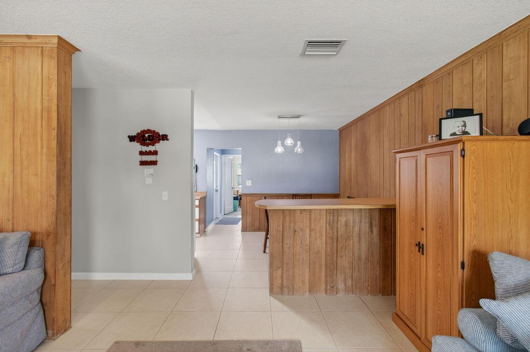 For Sale: $745,000 (3 beds, 2 baths, 1323 Square Feet)