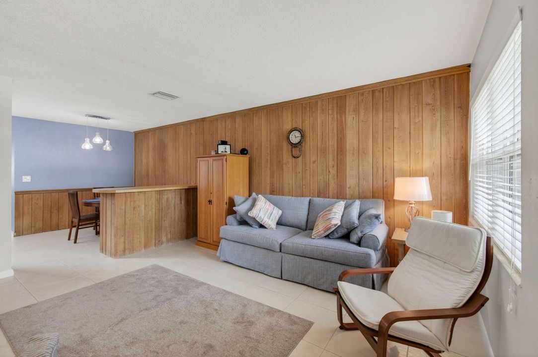 For Sale: $745,000 (3 beds, 2 baths, 1323 Square Feet)