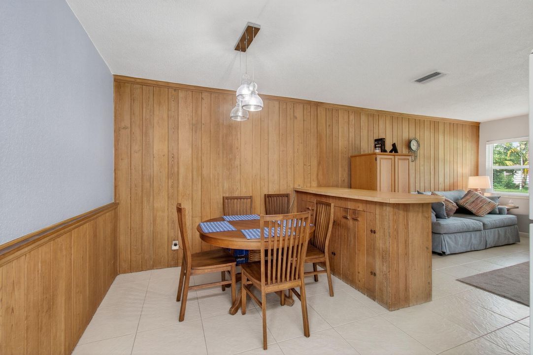 For Sale: $745,000 (3 beds, 2 baths, 1323 Square Feet)