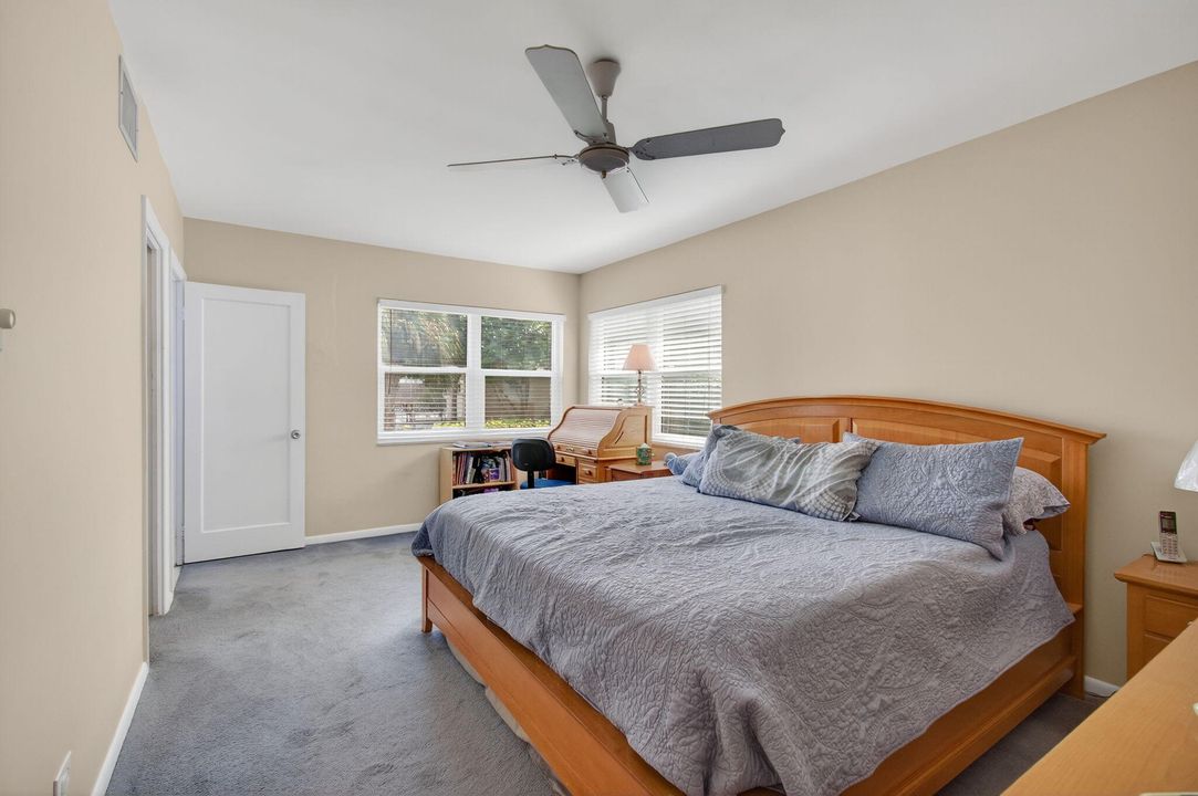 For Sale: $745,000 (3 beds, 2 baths, 1323 Square Feet)