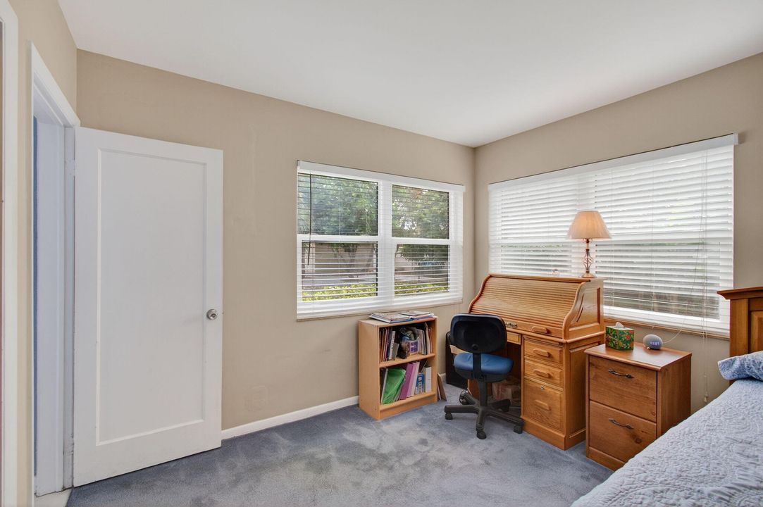 For Sale: $745,000 (3 beds, 2 baths, 1323 Square Feet)