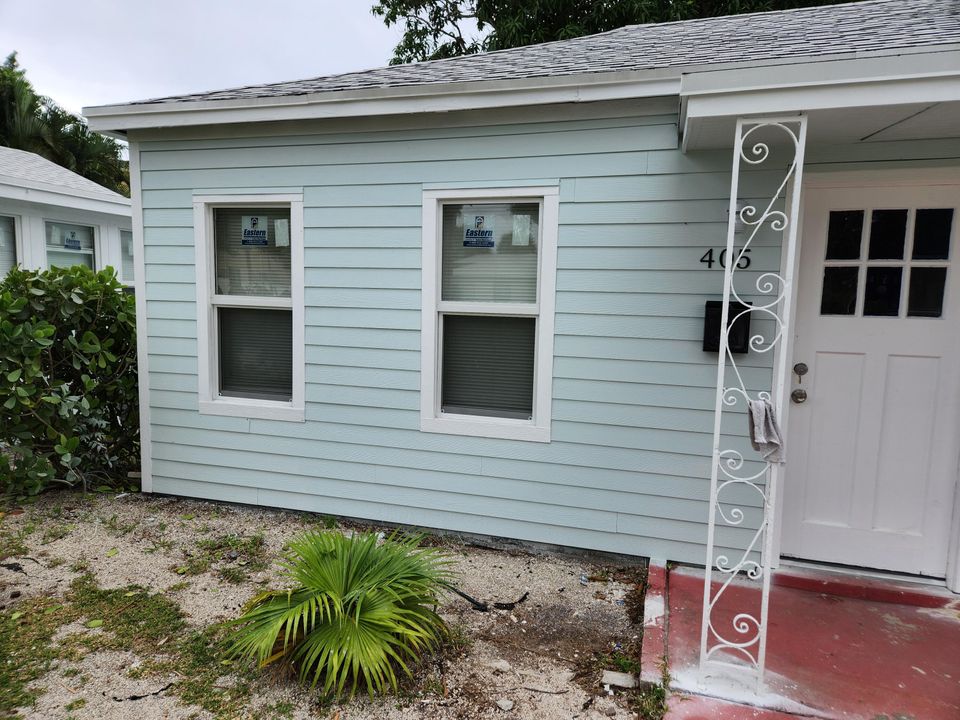 Activo con contrato: $1,100 (1 camas, 1 baños, 737 Pies cuadrados)