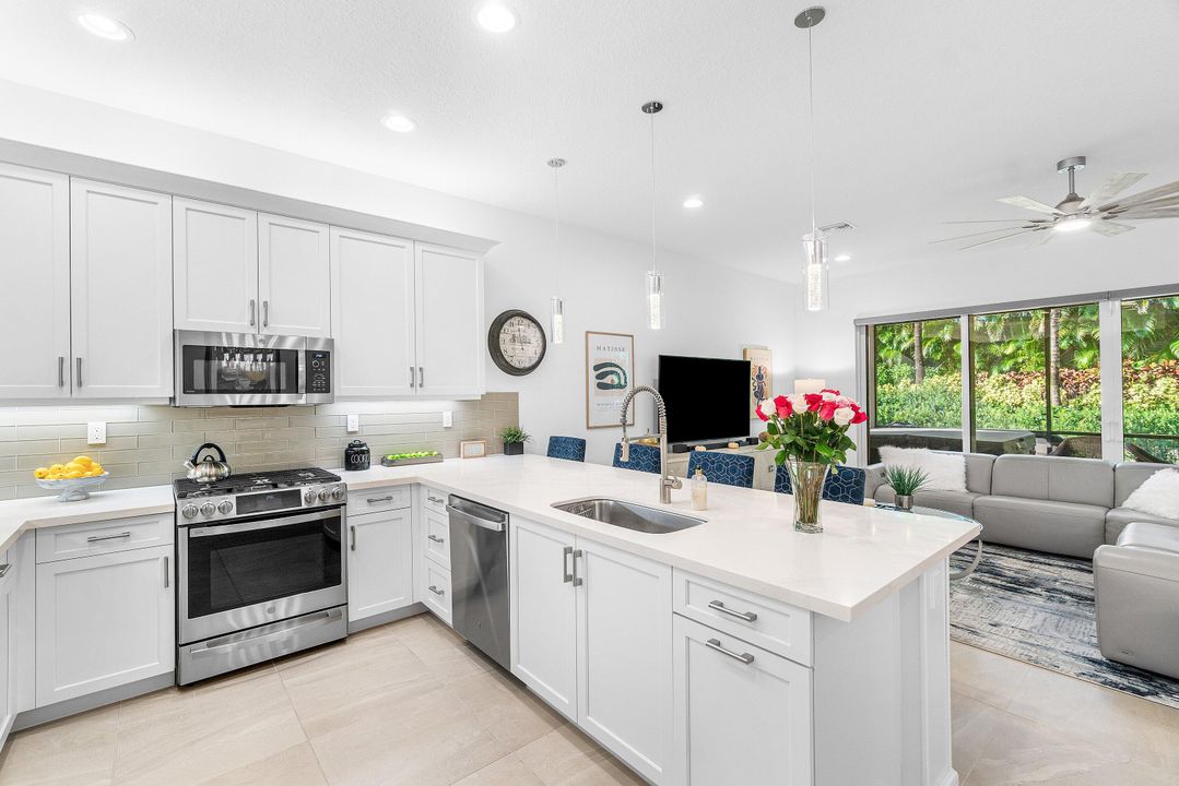 Active With Contract: $850,000 (3 beds, 2 baths, 1783 Square Feet)