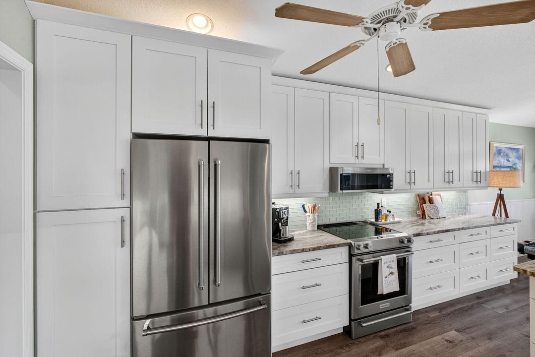 Activo con contrato: $649,000 (3 camas, 2 baños, 1879 Pies cuadrados)