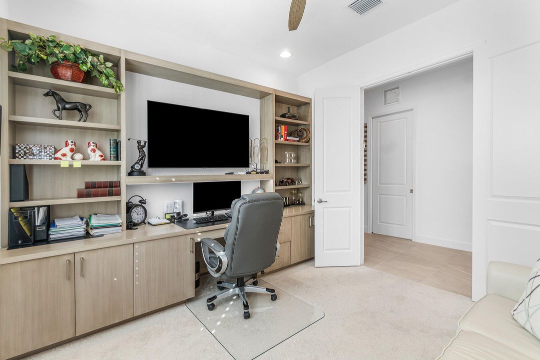 Active With Contract: $850,000 (3 beds, 2 baths, 1783 Square Feet)