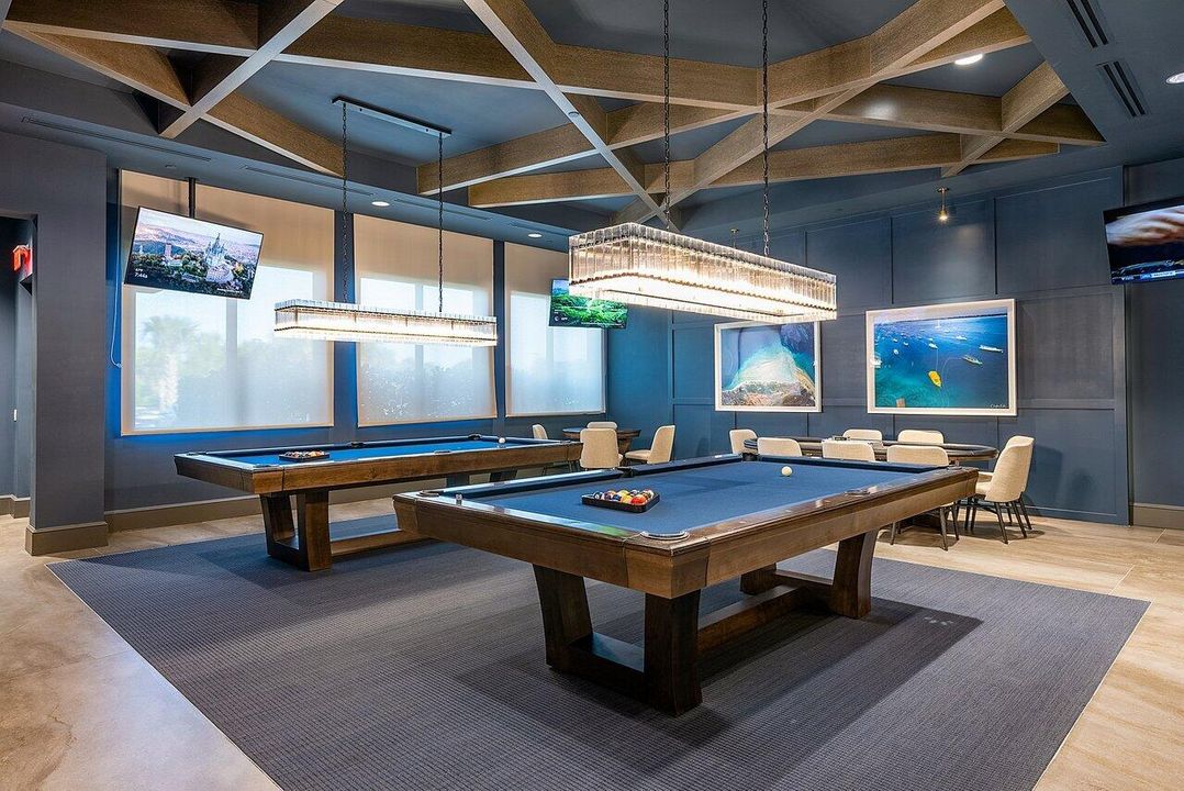 Active With Contract: $850,000 (3 beds, 2 baths, 1783 Square Feet)