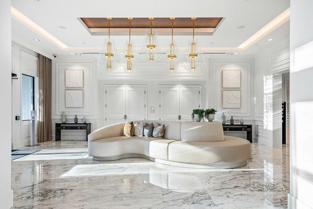 Active With Contract: $850,000 (3 beds, 2 baths, 1783 Square Feet)