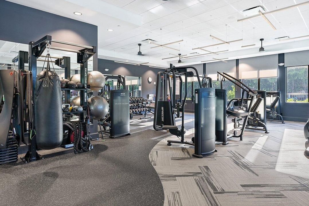 Active With Contract: $850,000 (3 beds, 2 baths, 1783 Square Feet)