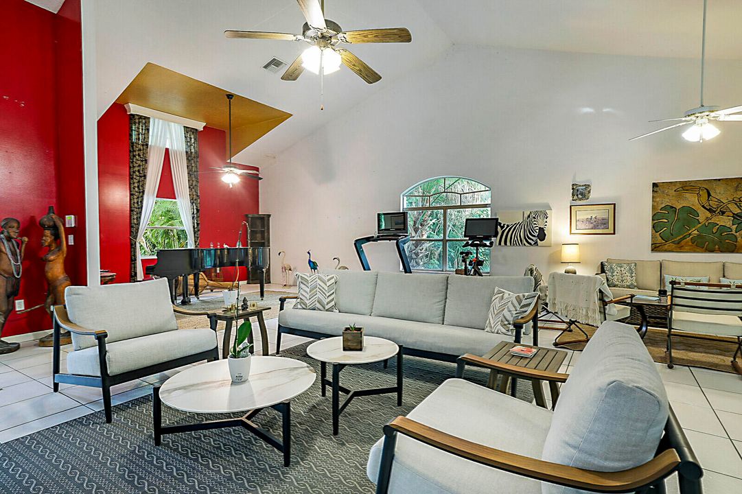 For Sale: $1,249,000 (4 beds, 3 baths, 3507 Square Feet)