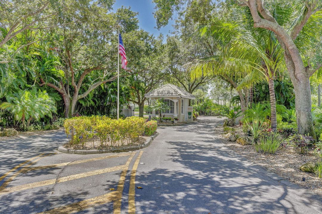 Activo con contrato: $649,000 (3 camas, 2 baños, 1879 Pies cuadrados)