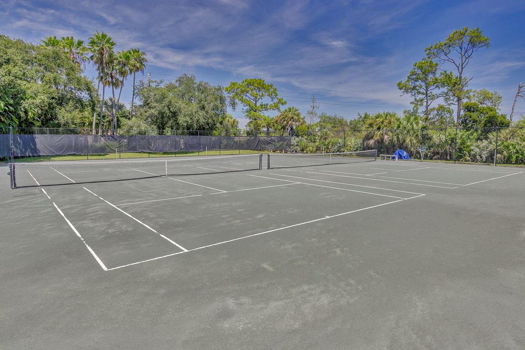 Activo con contrato: $649,000 (3 camas, 2 baños, 1879 Pies cuadrados)