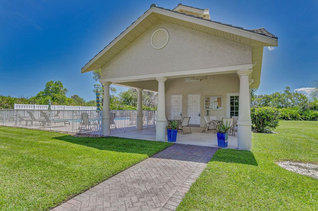 Activo con contrato: $649,000 (3 camas, 2 baños, 1879 Pies cuadrados)