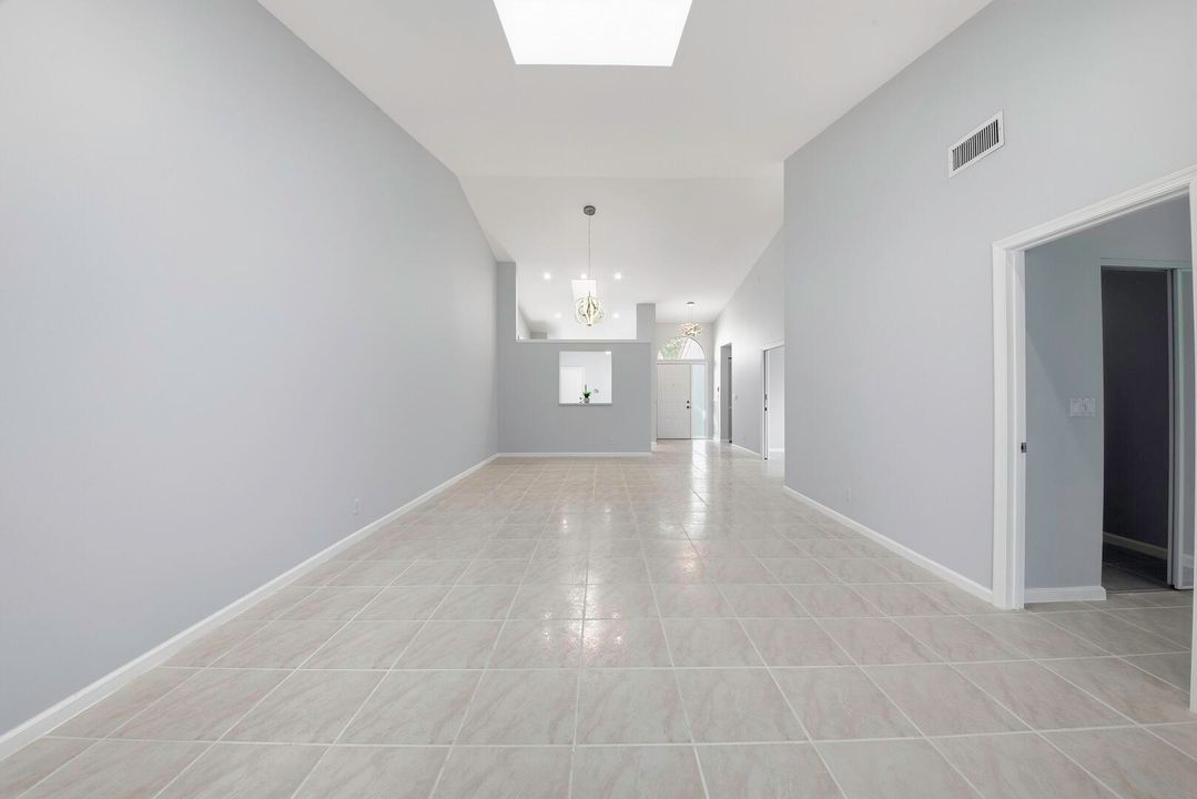 待售: $449,000 (3 贝兹, 2 浴室, 1722 平方英尺)