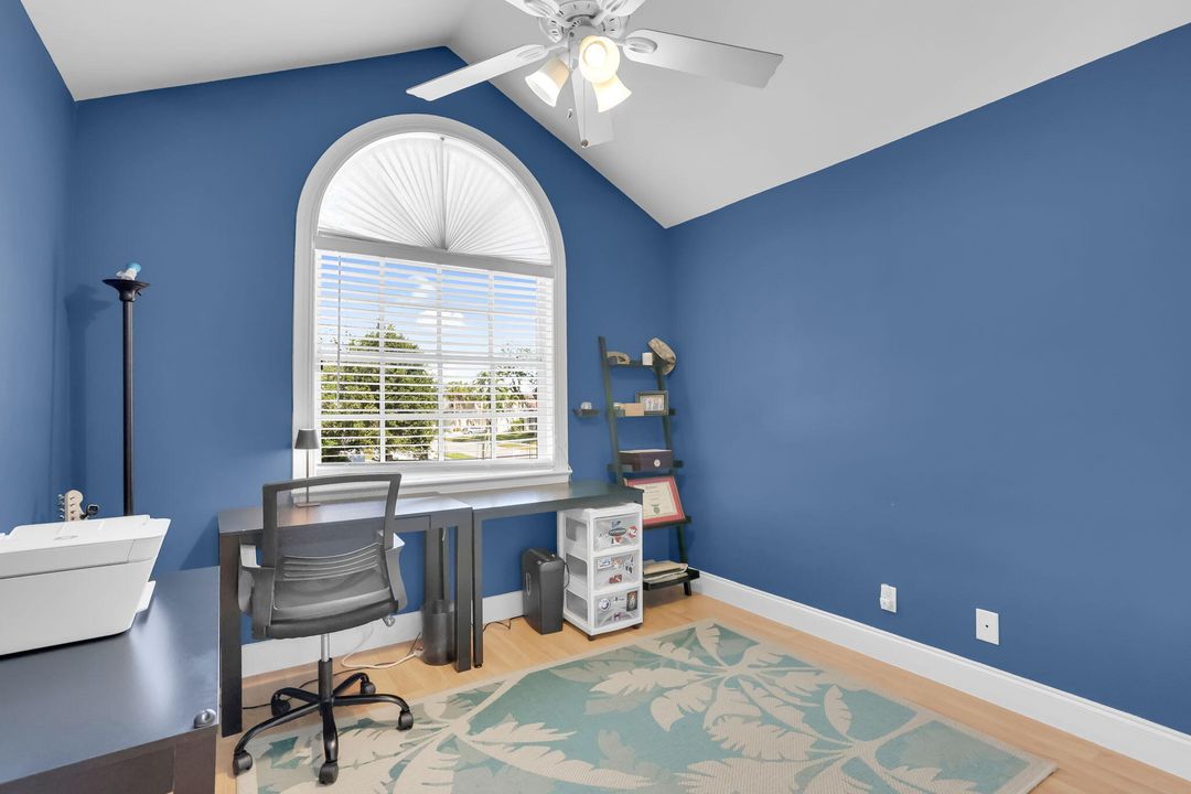 Activo con contrato: $565,000 (3 camas, 2 baños, 1945 Pies cuadrados)