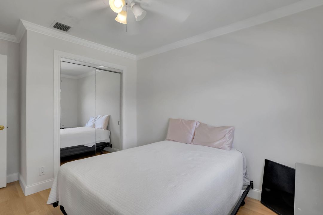 Activo con contrato: $565,000 (3 camas, 2 baños, 1945 Pies cuadrados)