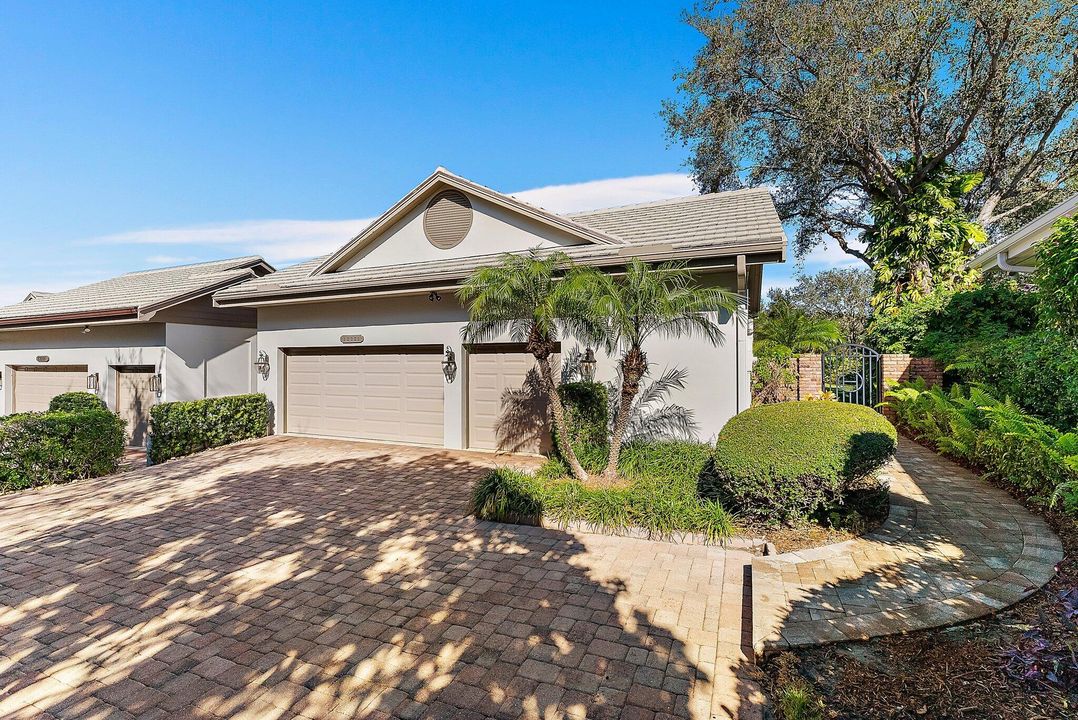 For Sale: $1,995,000 (3 beds, 3 baths, 3330 Square Feet)