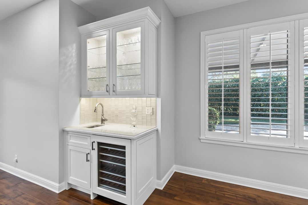 For Sale: $1,995,000 (3 beds, 3 baths, 3330 Square Feet)