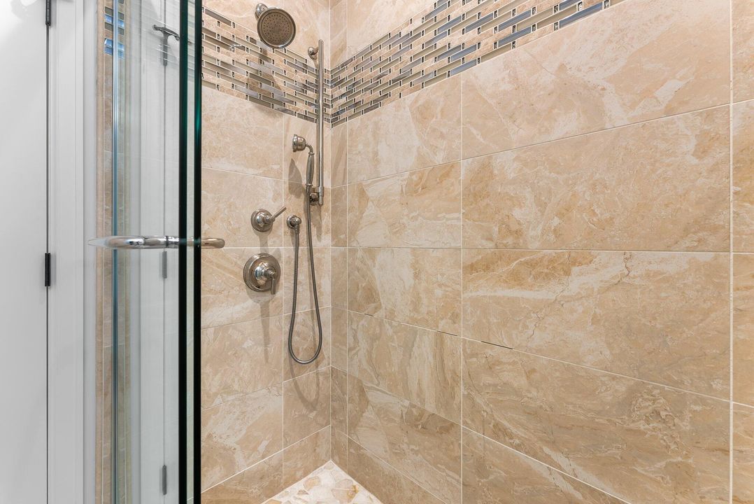 For Sale: $1,995,000 (3 beds, 3 baths, 3330 Square Feet)