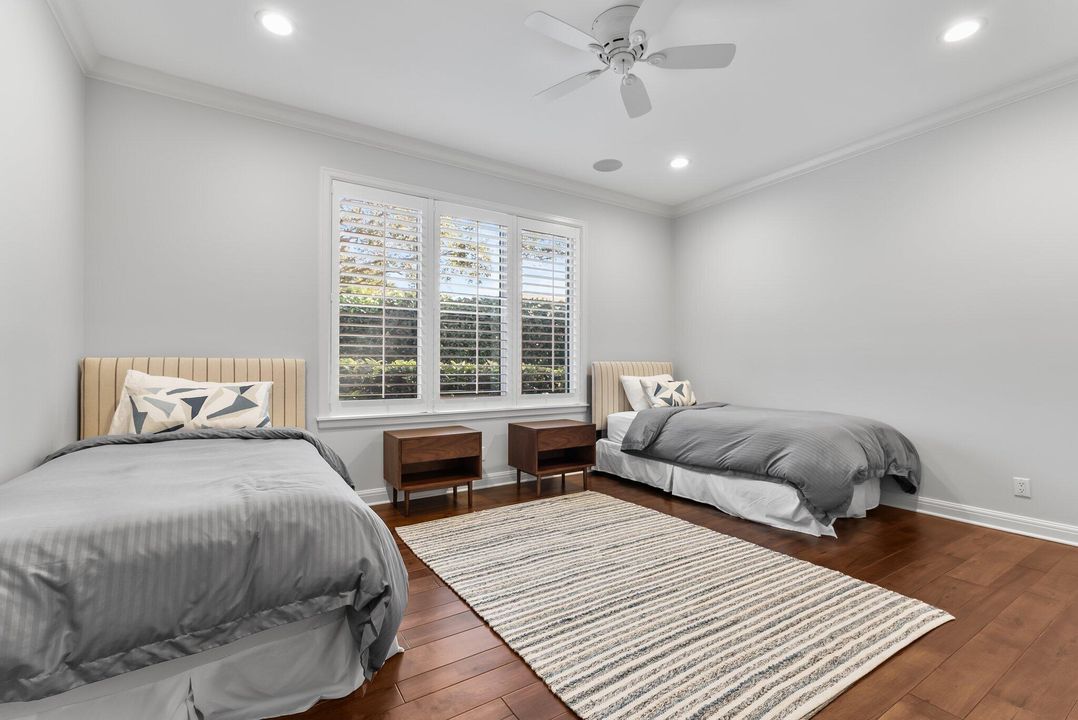 For Sale: $1,995,000 (3 beds, 3 baths, 3330 Square Feet)