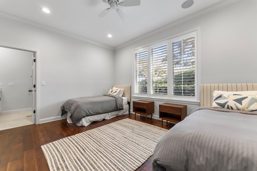 For Sale: $1,995,000 (3 beds, 3 baths, 3330 Square Feet)