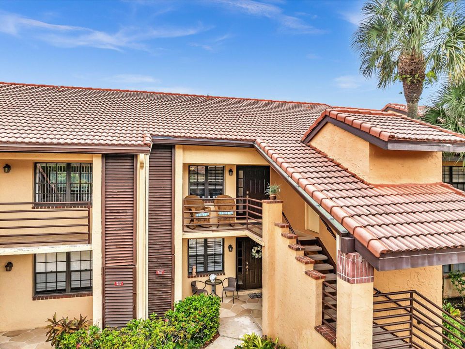 En Venta: $299,000 (2 camas, 2 baños, 1222 Pies cuadrados)