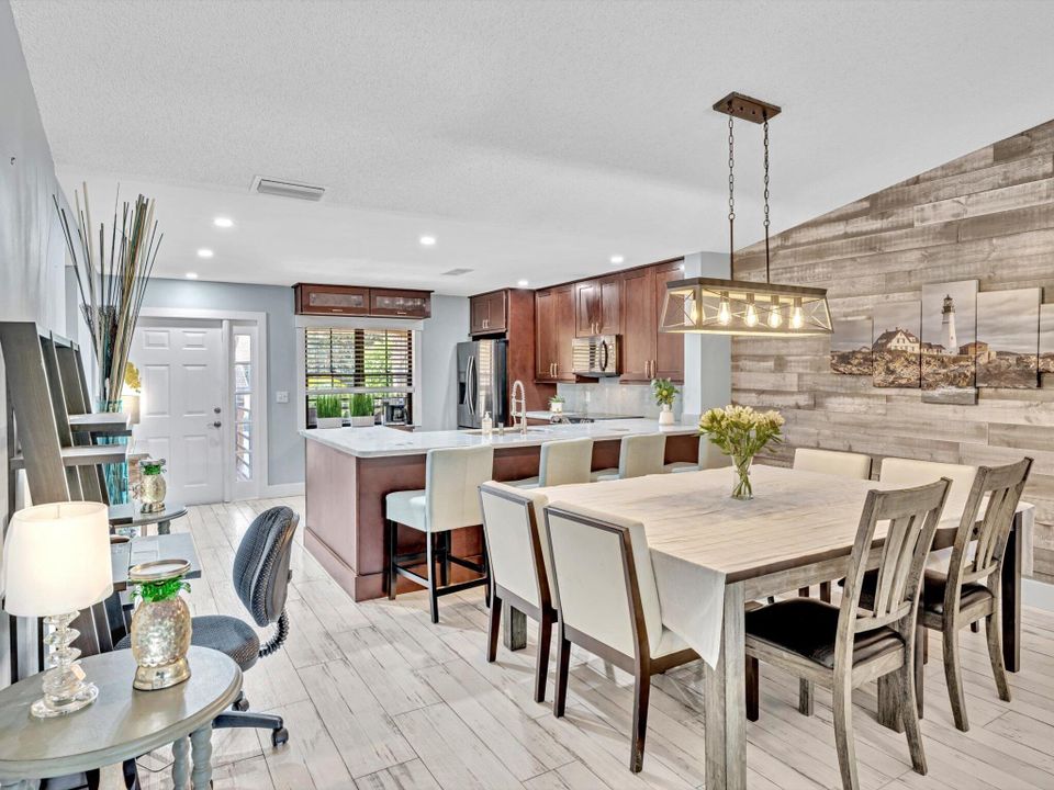 En Venta: $299,000 (2 camas, 2 baños, 1222 Pies cuadrados)