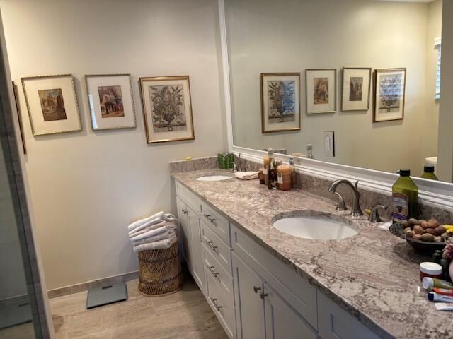 合同活跃: $3,300 (2 贝兹, 2 浴室, 1658 平方英尺)