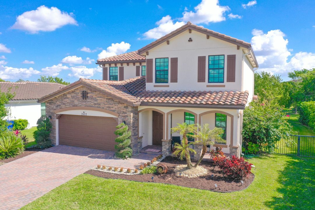 For Sale: $745,000 (4 beds, 3 baths, 2259 Square Feet)