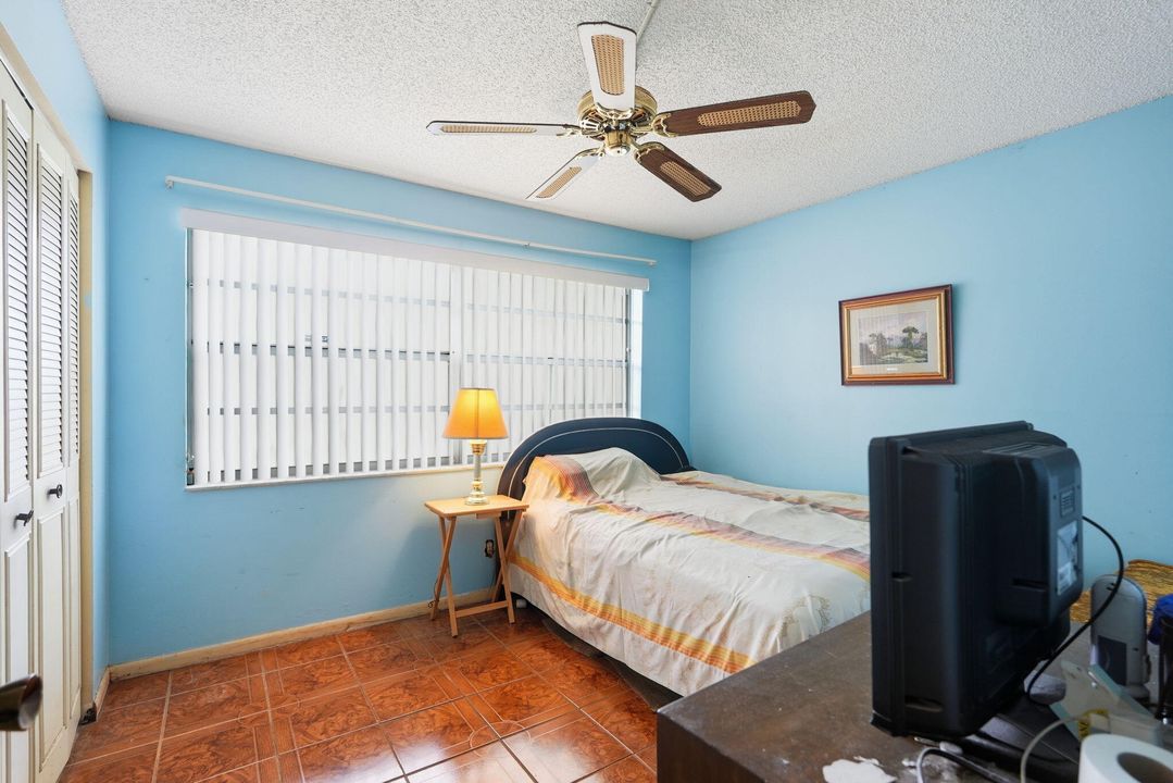 For Sale: $134,900 (2 beds, 2 baths, 960 Square Feet)