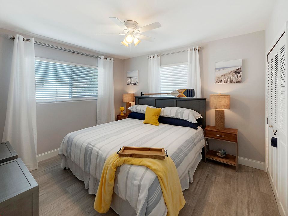 В аренду: $3,495 (2 спален, 1 ванн, 912 Квадратных фут)