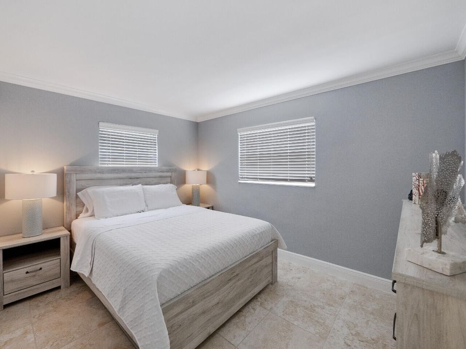 В аренду: $3,495 (2 спален, 1 ванн, 912 Квадратных фут)