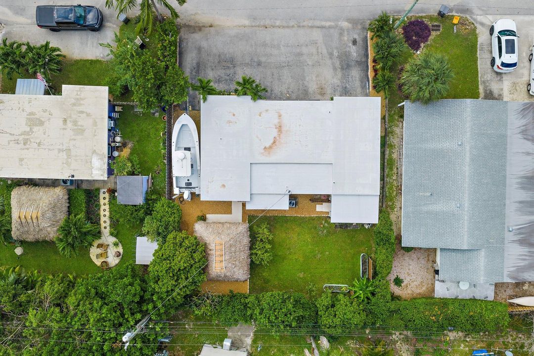 Active With Contract: $525,000 (3 beds, 2 baths, 1198 Square Feet)