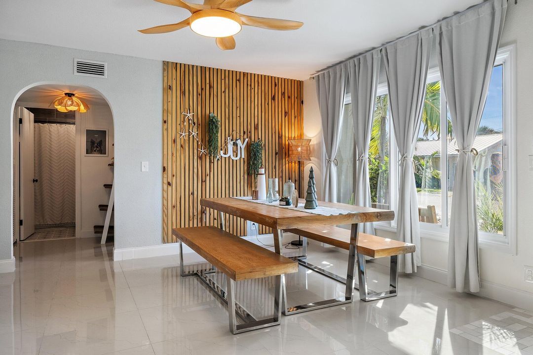 Active With Contract: $525,000 (3 beds, 2 baths, 1198 Square Feet)