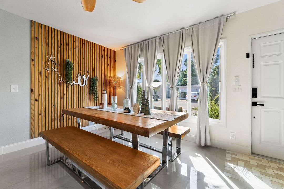 Active With Contract: $525,000 (3 beds, 2 baths, 1198 Square Feet)