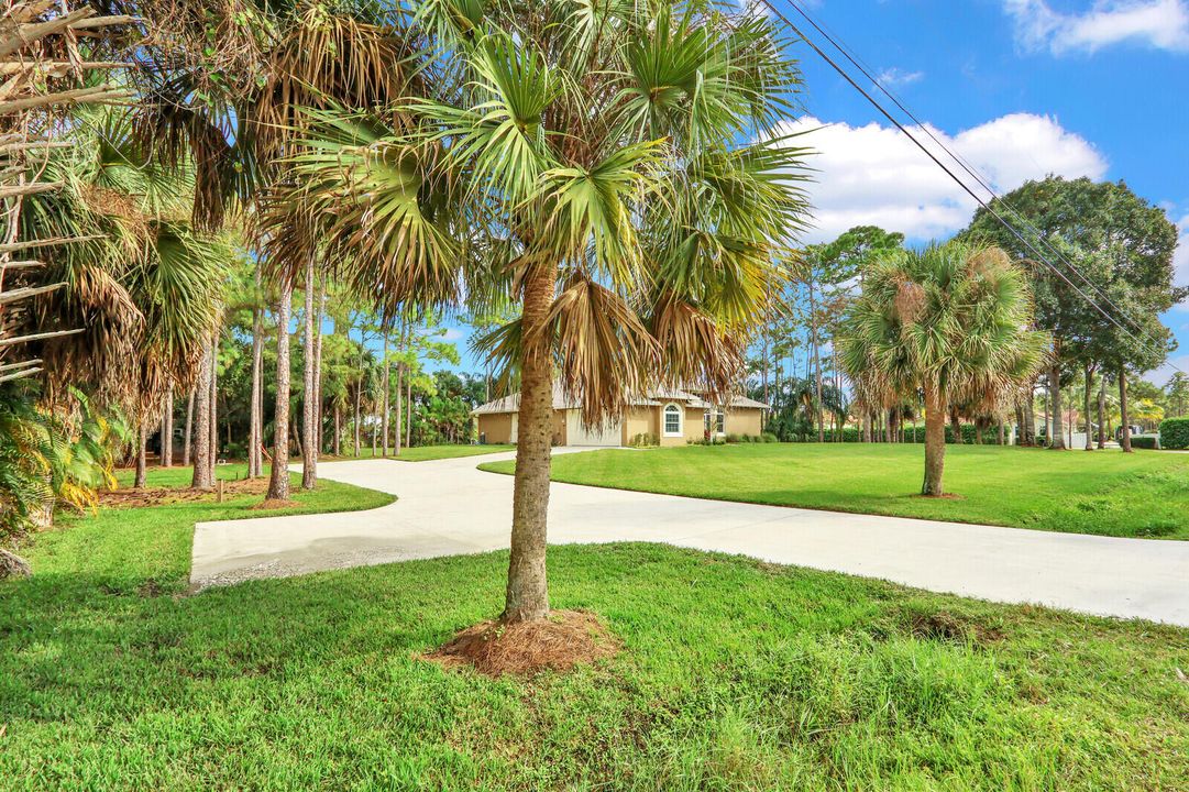 En Renta: $4,900 (3 camas, 2 baños, 2306 Pies cuadrados)