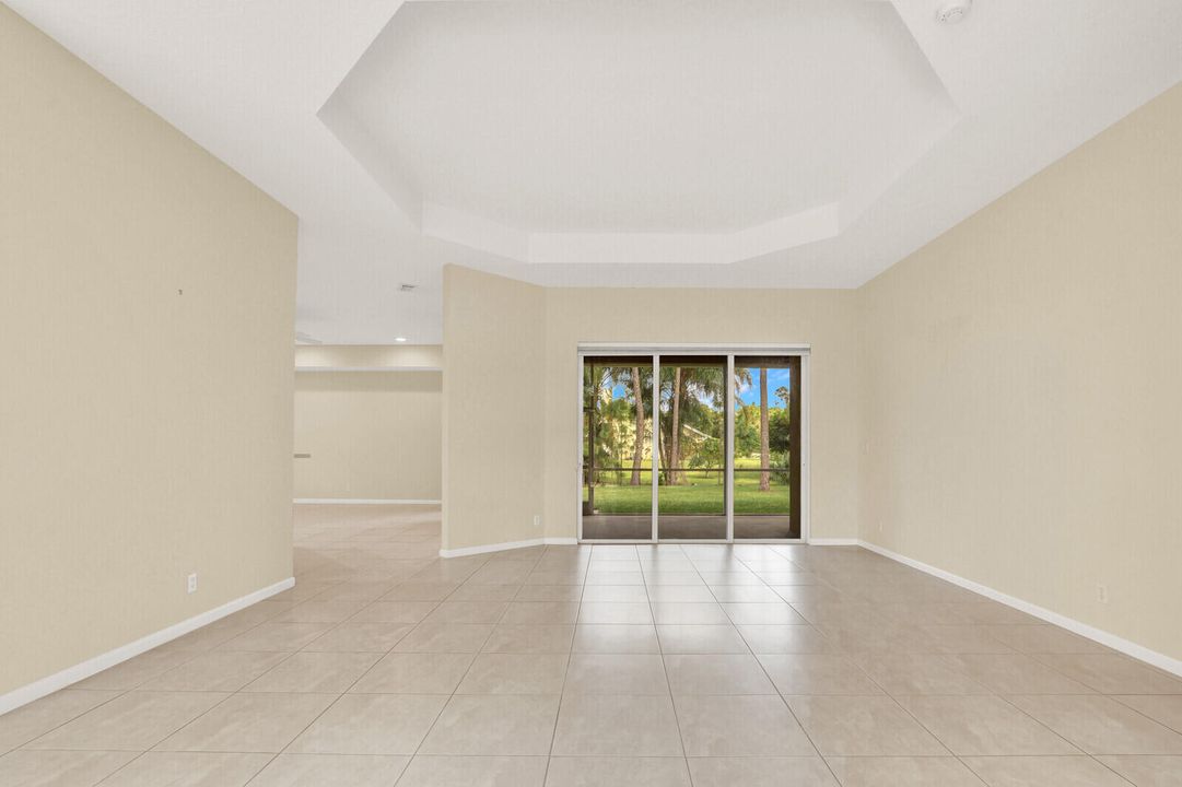 En Renta: $4,900 (3 camas, 2 baños, 2306 Pies cuadrados)