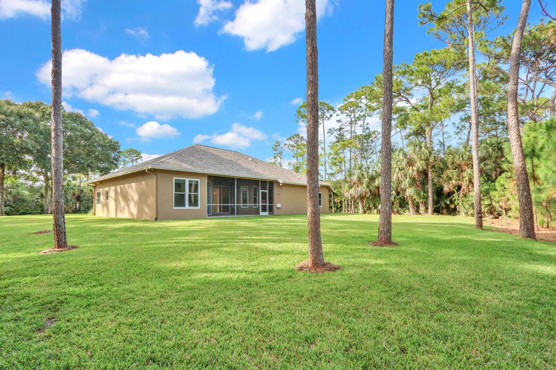 En Renta: $4,900 (3 camas, 2 baños, 2306 Pies cuadrados)