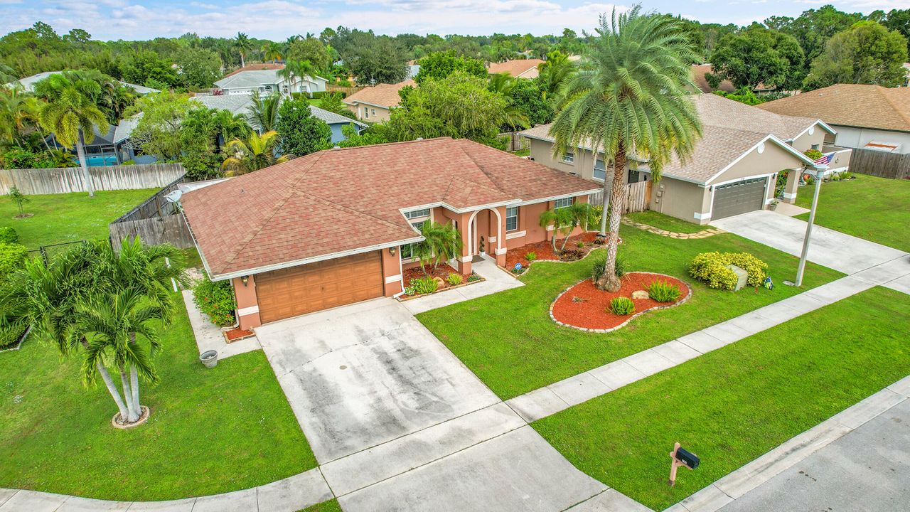 En Venta: $529,999 (3 camas, 2 baños, 1494 Pies cuadrados)