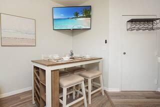 Под контрактом: $1,700 (1 спален, 1 ванн, 850 Квадратных фут)