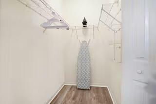 Под контрактом: $1,700 (1 спален, 1 ванн, 850 Квадратных фут)