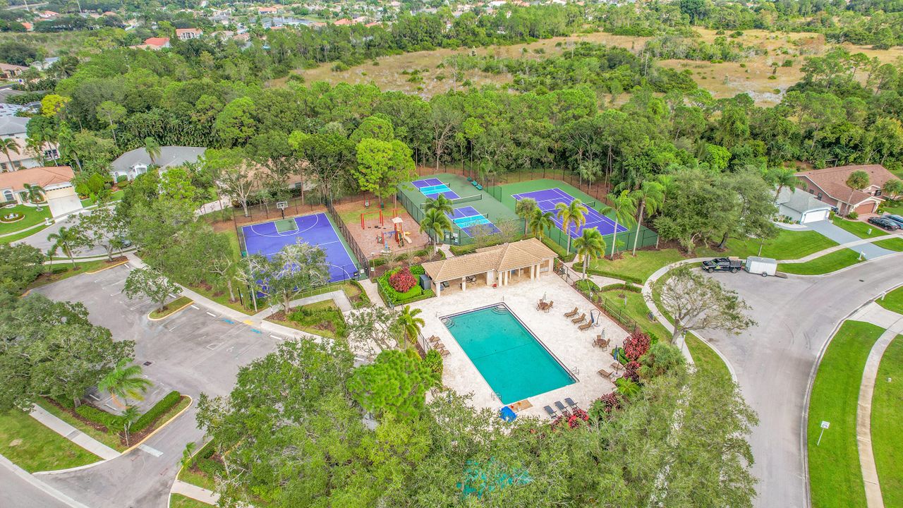 En Venta: $529,999 (3 camas, 2 baños, 1494 Pies cuadrados)