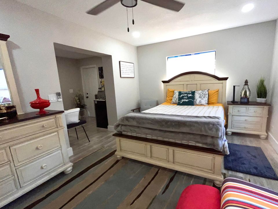 В аренду: $1,450 (1 спален, 1 ванн, 300 Квадратных фут)