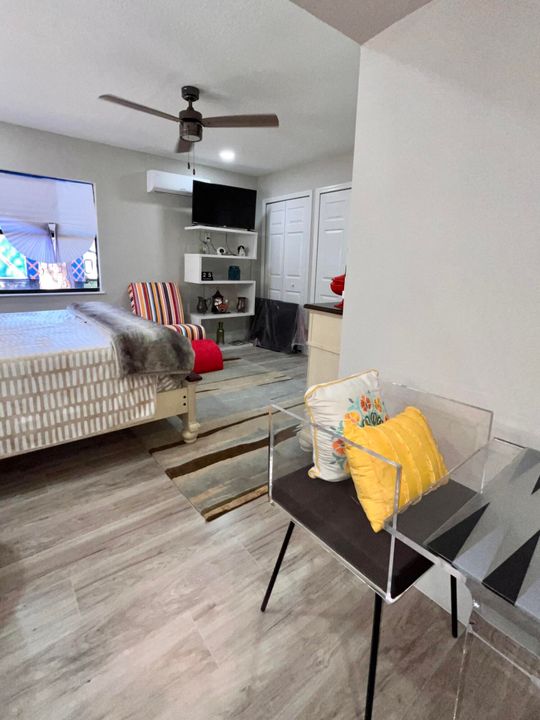 В аренду: $1,450 (1 спален, 1 ванн, 300 Квадратных фут)