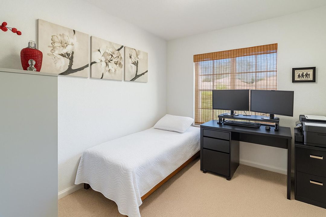 Active With Contract: $2,500 (3 beds, 2 baths, 1253 Square Feet)