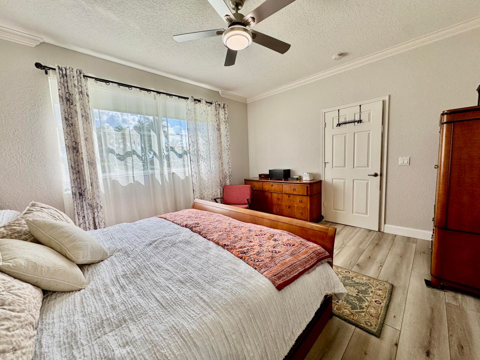 出租: $2,500 (2 贝兹, 2 浴室, 1619 平方英尺)